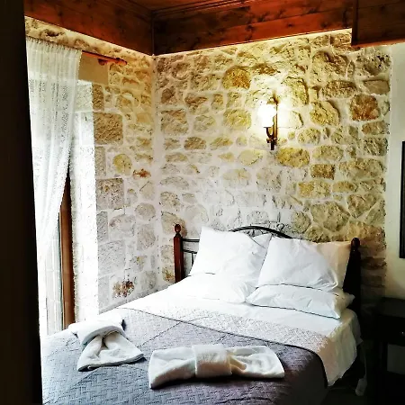 Stonehouse Dome Lagadia * لاغاديا