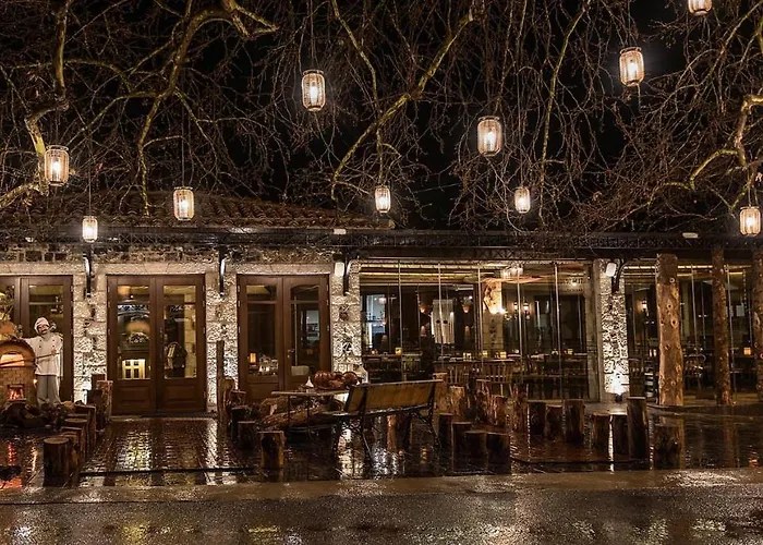 Holiday home Stonehouse Dome Lagadia *