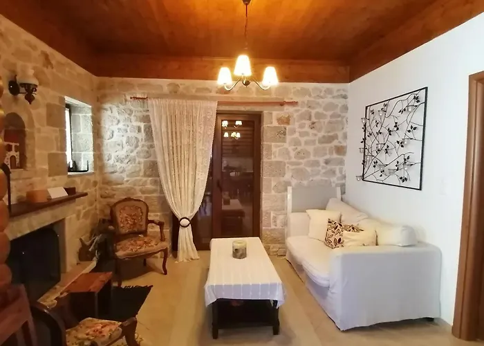 Stonehouse Dome Lagadia