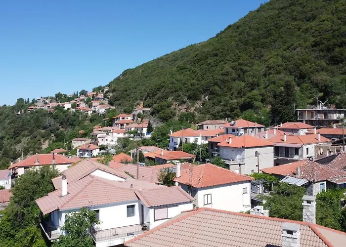 Stonehouse Dome Lagadia Feriehus