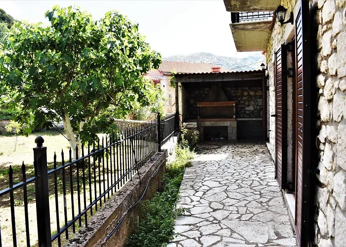 Feriehus Stonehouse Dome Lagadia Lagkadia