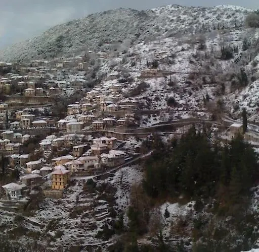 Stonehouse Dome Lagadia Feriehus