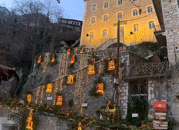 Stonehouse Dome Lagadia