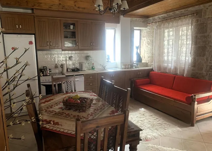 Feriehus Stonehouse Dome Lagadia Lagkadia