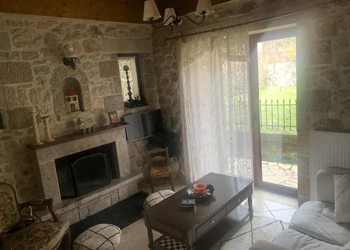 Stonehouse Dome Lagadia *